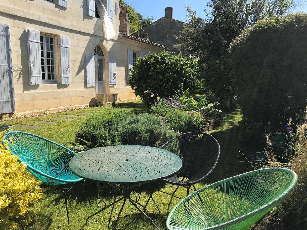 Le Pain De Lune Gite Et Chambre D'Hotes Avec Piscine Bourg-sur-Gironde Εξωτερικό φωτογραφία