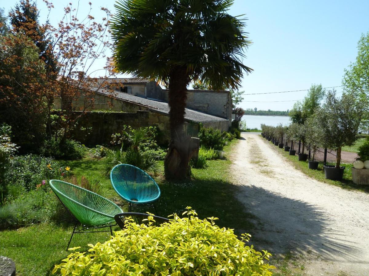 Le Pain De Lune Gite Et Chambre D'Hotes Avec Piscine Bourg-sur-Gironde Εξωτερικό φωτογραφία