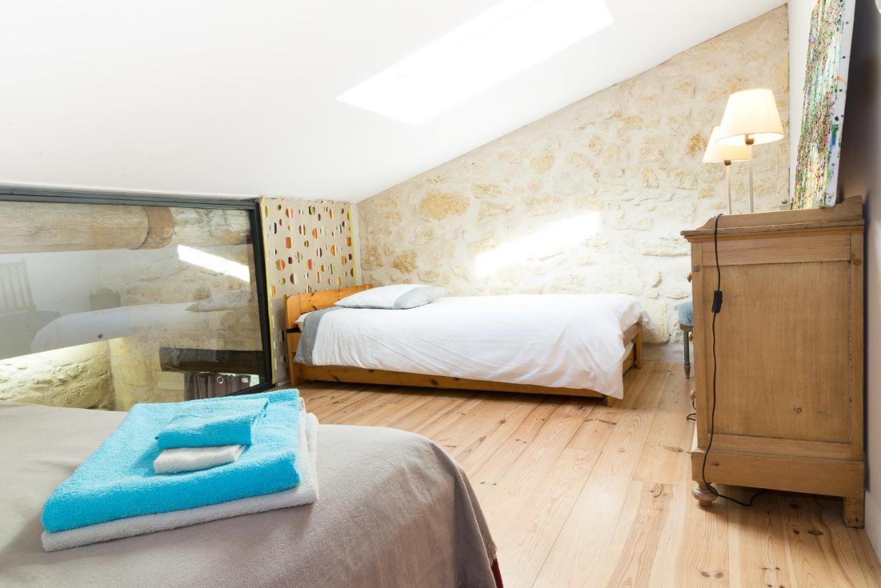 Le Pain De Lune Gite Et Chambre D'Hotes Avec Piscine Bourg-sur-Gironde Εξωτερικό φωτογραφία