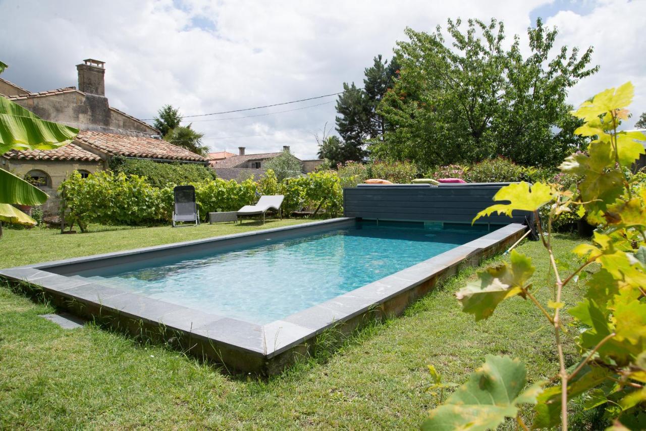 Le Pain De Lune Gite Et Chambre D'Hotes Avec Piscine Bourg-sur-Gironde Εξωτερικό φωτογραφία